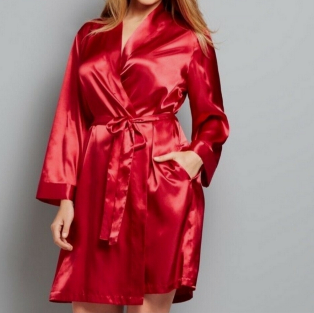 Morgan Taylor XXL Red Waist Tie Robe!